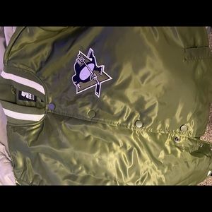 PENGUINS STARTER JACKET SIZE LARGE